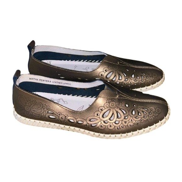 8M Bronze Loafer Mirtha Slip-On EUC Pristine Condition Leather Cut-out Design - Picture 8 of 16
